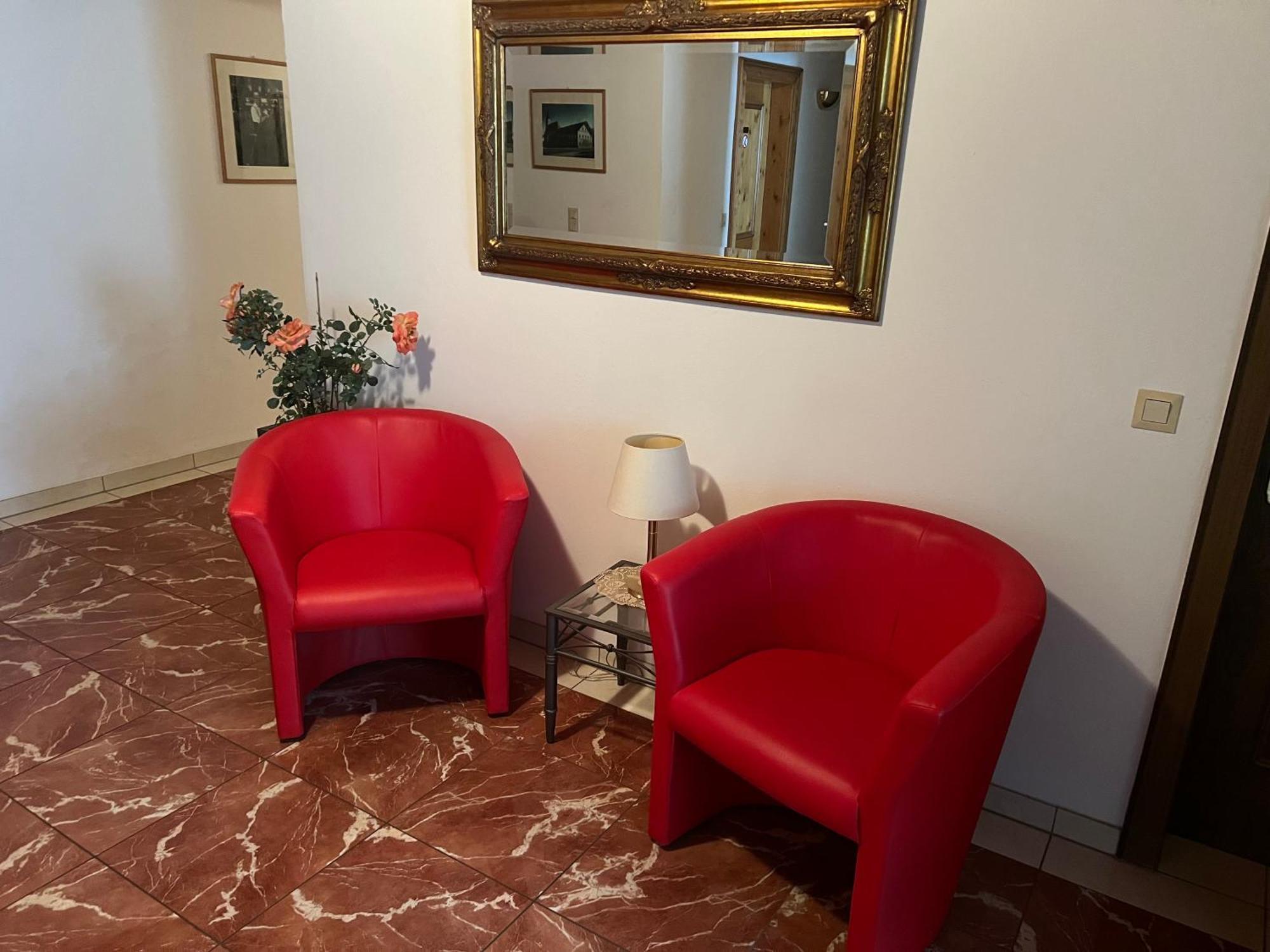 Hotel Boardinghouse Wadenspanner Altdorf  Zewnętrze zdjęcie